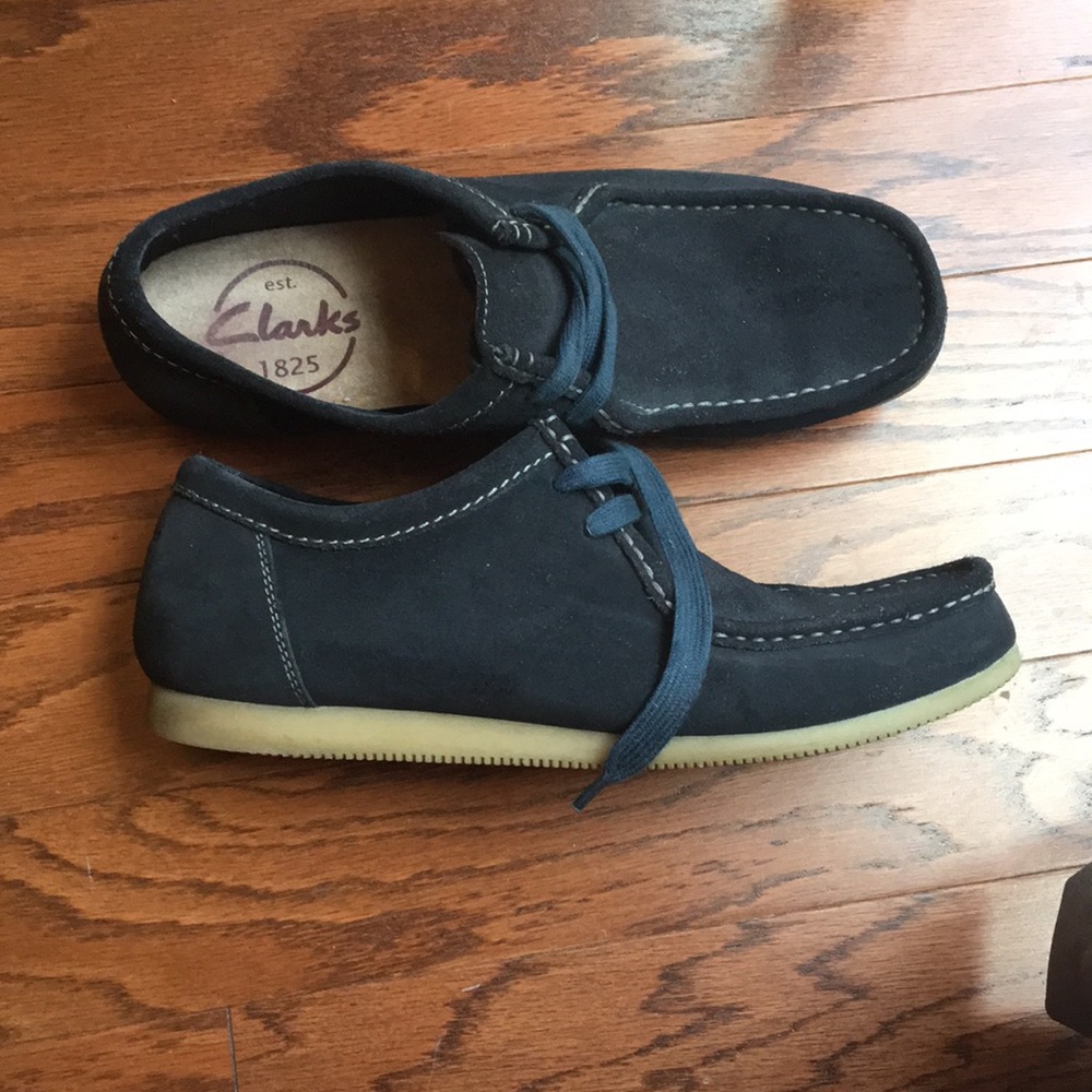Clark’s size 11 blue casual dress shoe